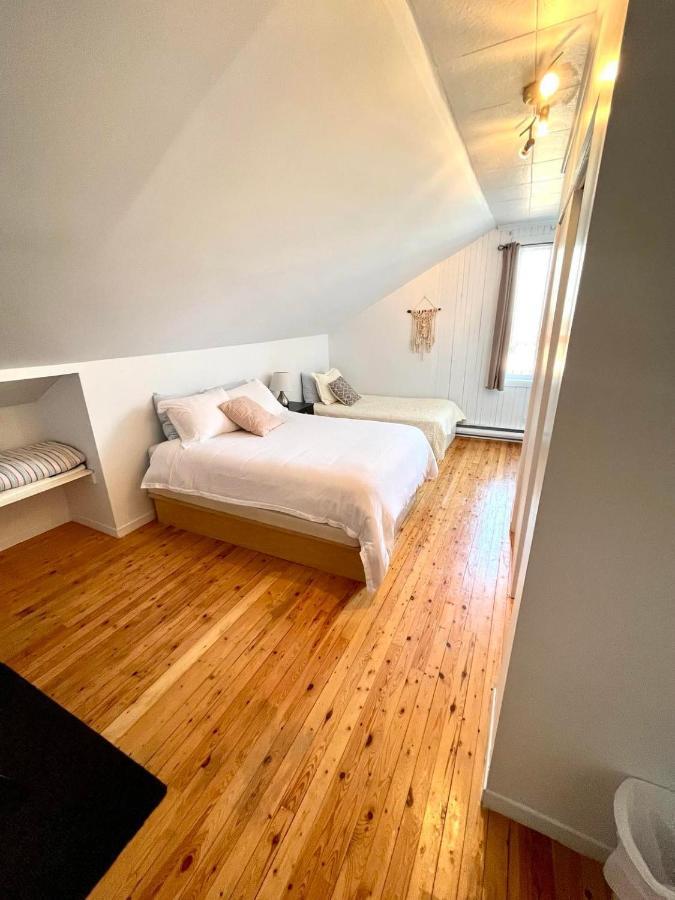 Les Appartements Du Vieil Edifice Metabetchouan Eksteriør billede